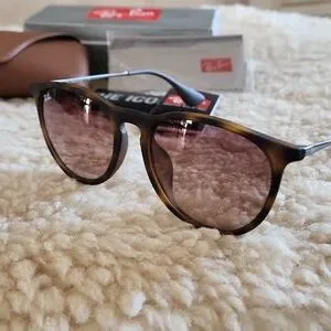 Ray-Ban | Accessories | Nwt Iob Ray Ban Erika Havana  display picture 3